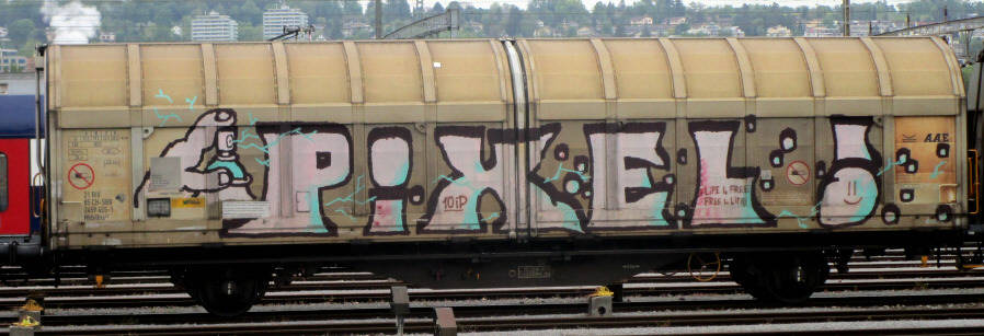 pixel gterwagen graffiti zrich