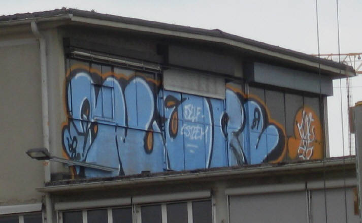 blue self-estemm graffiti zrich-hardbrcke