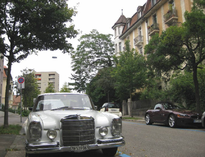 Mercedes 280 SE Automatic der 60er Jahre. Oldtimer Mercedes. Coupe weiss.. Zrich-Unterstrass.